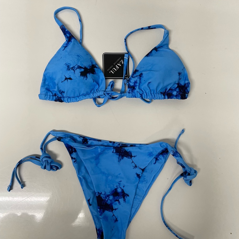 🧡 10 for $10 Blue Marble Bikini Swimsuit Top